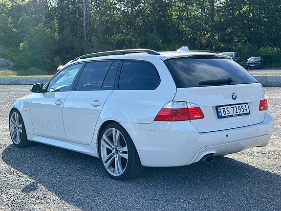 BMW 520d 3 of 30