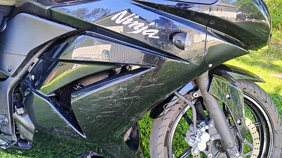 Kawasaki Ninja 250 R 11 of 14