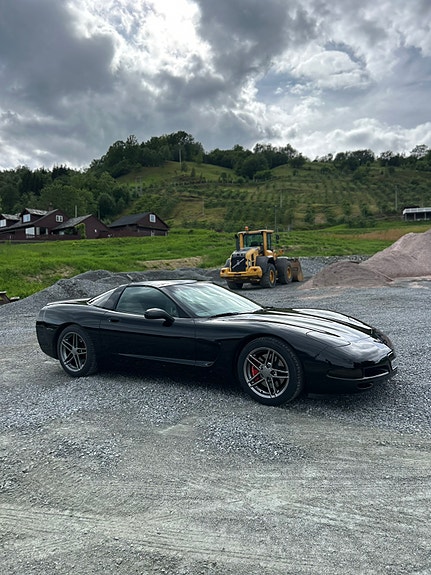Chevrolet Corvette 5 of 5
