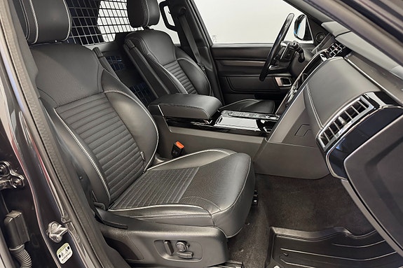 Land Rover Discovery 27 of 30