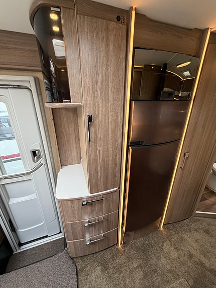 Bilde 22 av KABE ROYAL 810 LXL
