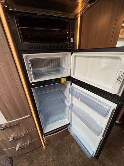 Bilde 21 av KABE ROYAL 810 LXL