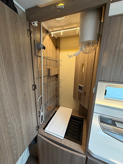 Bilde 28 av KABE ROYAL 810 LXL