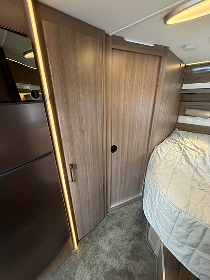 Bilde 33 av KABE ROYAL 810 LXL