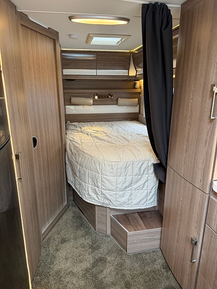 Bilde 32 av KABE ROYAL 810 LXL