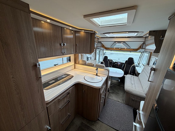 Bilde 23 av KABE ROYAL 810 LXL