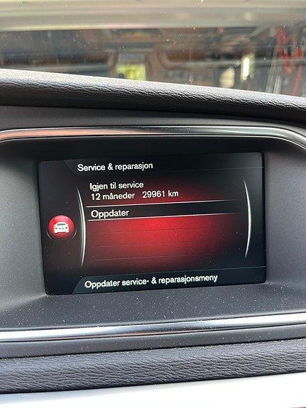 Volvo V40 12 of 14