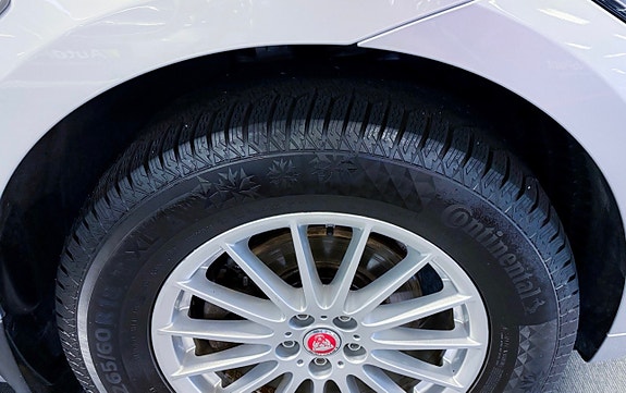 Jaguar F-PACE 8 of 11