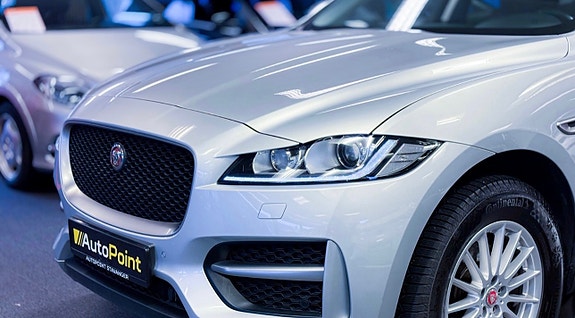 Jaguar F-PACE 6 of 11
