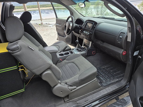 Nissan Navara 8 of 16
