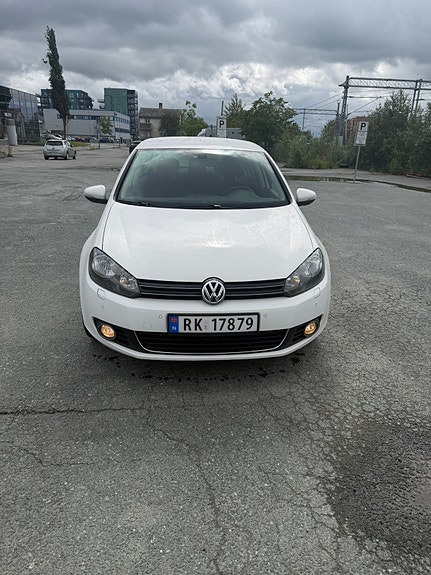 Volkswagen Golf VI 2 of 5