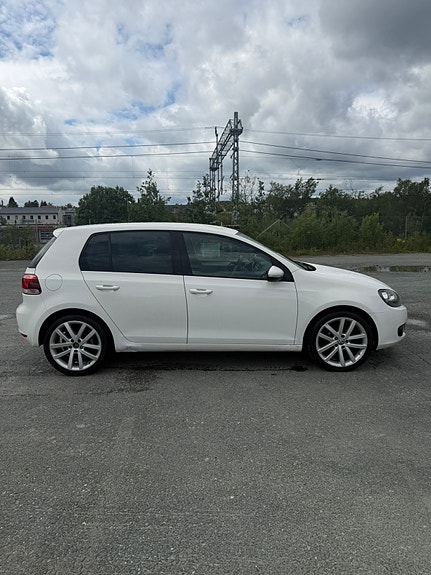 Volkswagen Golf VI 4 of 5