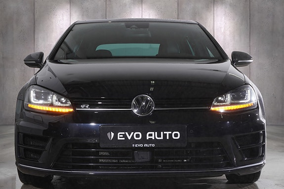 Volkswagen Golf VII 3 of 5