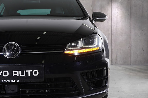 Volkswagen Golf VII 4 of 5