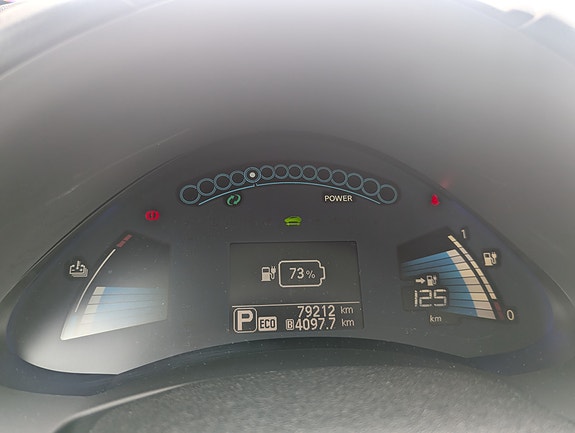 Nissan Leaf 16 of 26