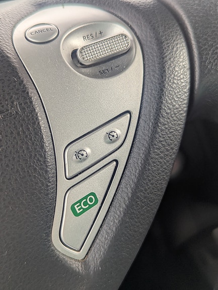 Nissan Leaf 15 of 26