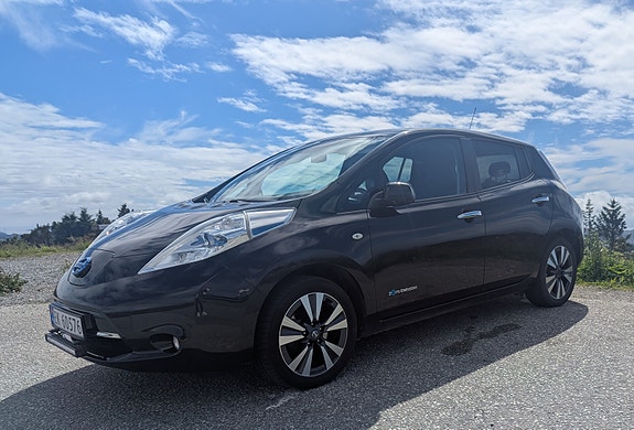 Nissan Leaf 3 of 26