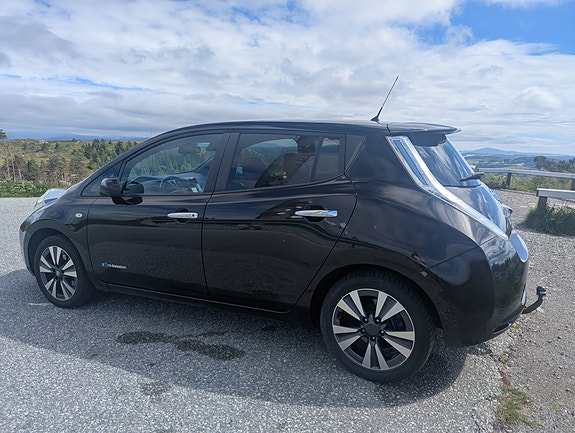 Nissan Leaf 5 of 26