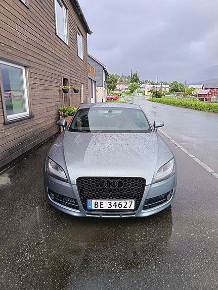 Audi TT 2 of 5