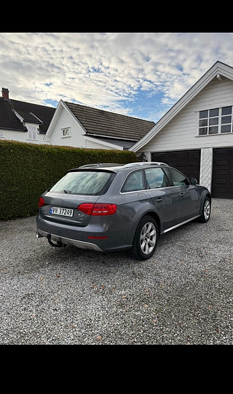 Audi A4 allroad 4 of 9