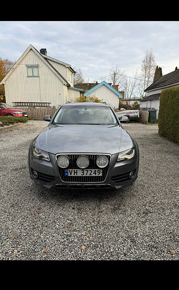 Audi A4 allroad 2 of 9