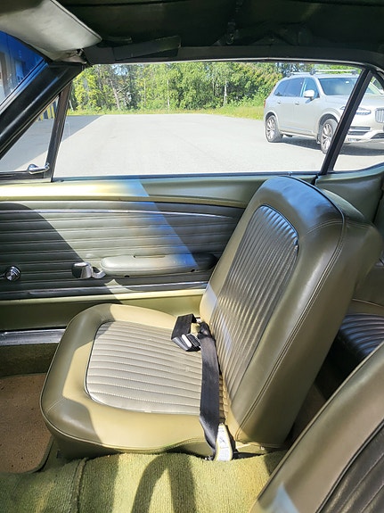 Ford Mustang 13 of 30