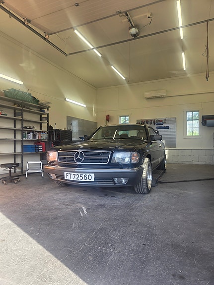Mercedes-Benz 560 Sec 1987 photo 3