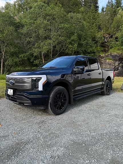 Ford F-150 3 of 28