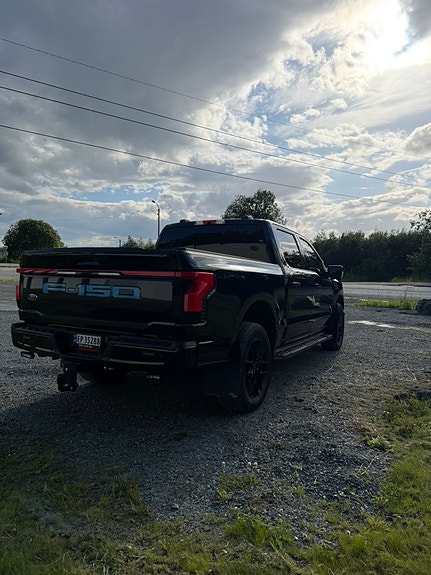 Ford F-150 8 of 28