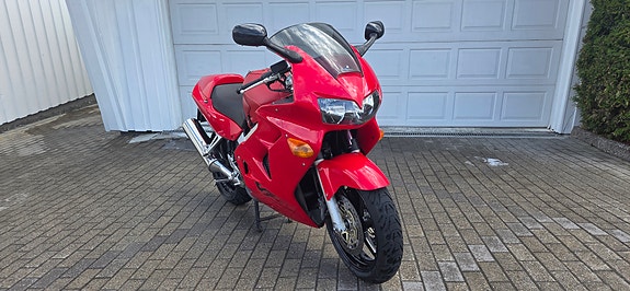 Honda VFR 800 11 of 15