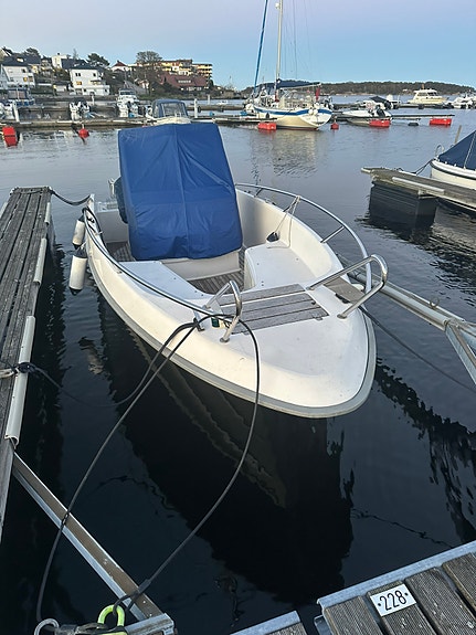 IBIZA 19 SPORT 2008 - 100 HK 4T YAMAHA 2010 - BÅTHENGER 1500 KG 2021. 2 of 5