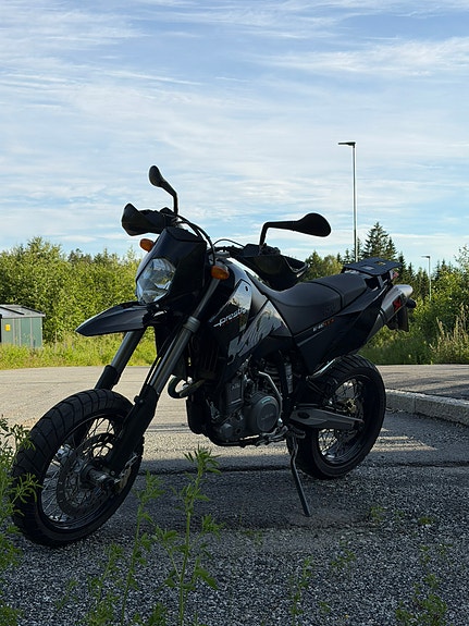KTM LC4 640 SuperMotard - Prestige 2 of 5