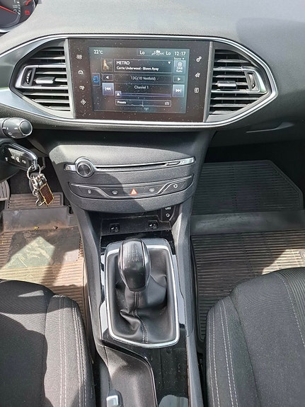 Peugeot 308 7 of 20
