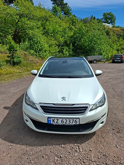 Peugeot 308 2 of 20