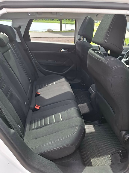 Peugeot 308 17 of 20