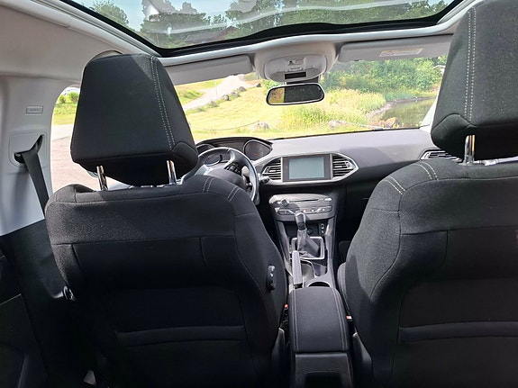 Peugeot 308 14 of 20