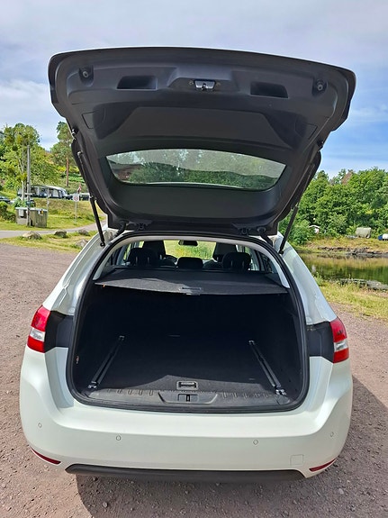Peugeot 308 4 of 20