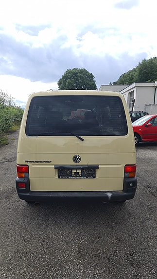 Volkswagen Transporter 8 of 16