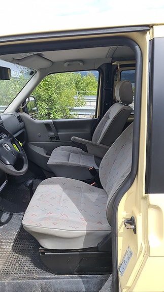 Volkswagen Transporter 13 of 16