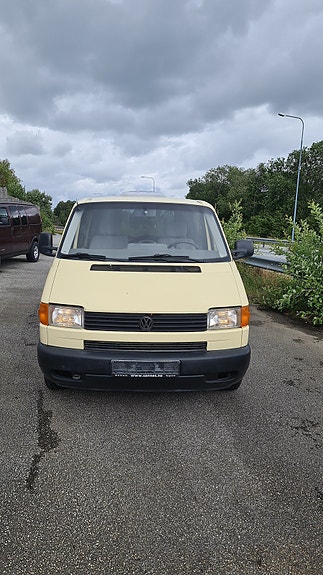 Volkswagen Transporter 6 of 16