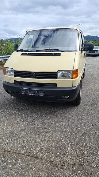 Volkswagen Transporter 2 of 16