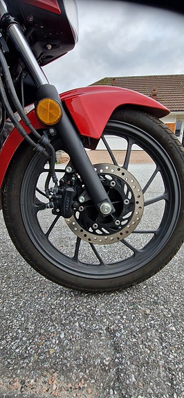 Honda CB 125F 6 of 9