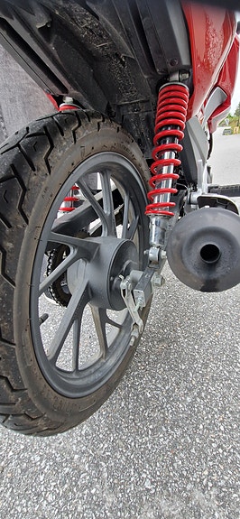 Honda CB 125F 7 of 9