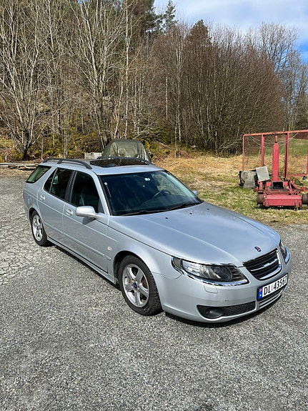 Saab 9-5 3 of 5