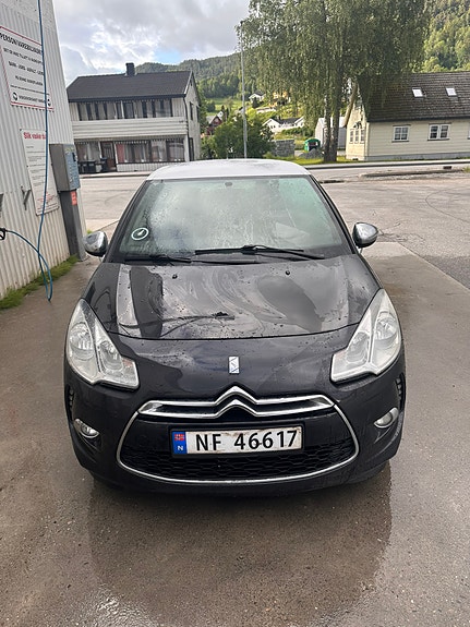 Citroen DS3 2 of 24