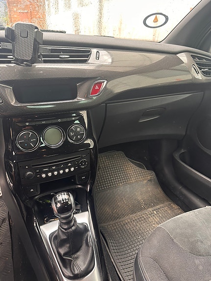 Citroen DS3 13 of 24