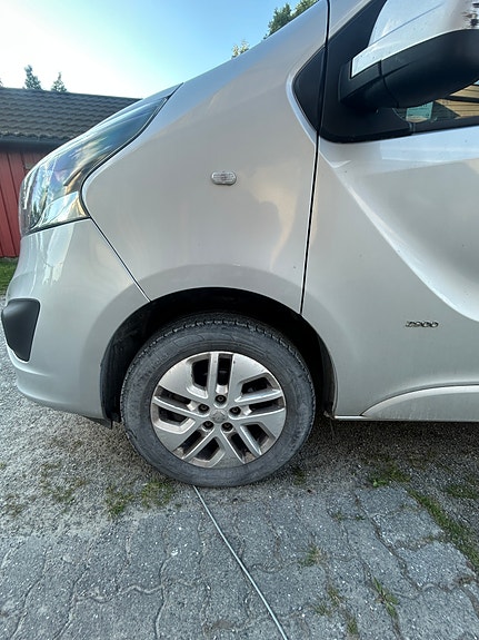Opel Vivaro 11 of 15