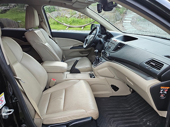 Honda CR-V 3 of 13