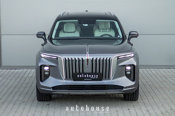 Hongqi E-HS9 2 of 5
