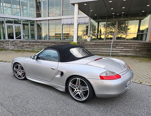 Porsche Boxster 6 of 22